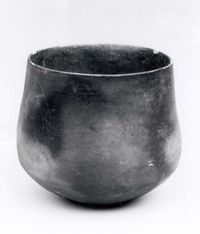 Tripod bowl