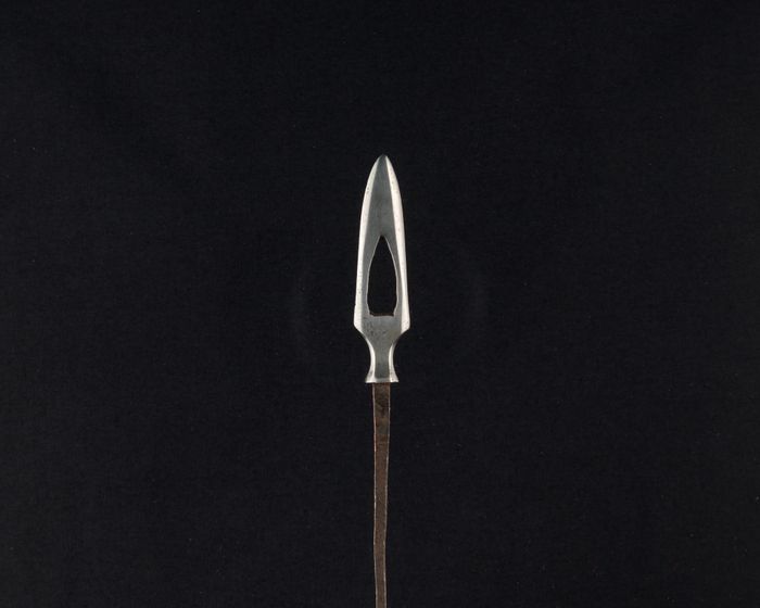 Arrowhead (<i>Yanone</i>)