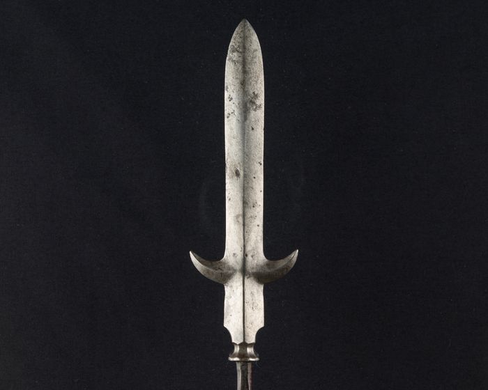 Arrowhead (<i>Yanone</i>)