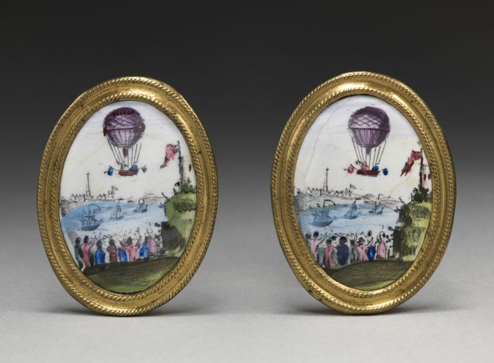 Pair of mirror knobs