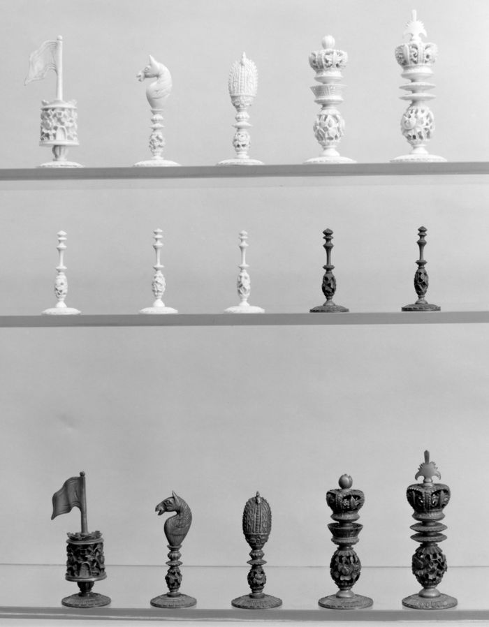Chessmen (32)