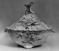 Snuffbox with miniature depicting the return of Theseus