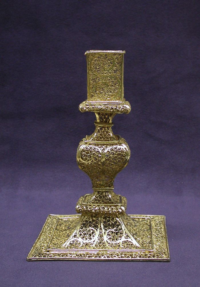 Pair of candlesticks