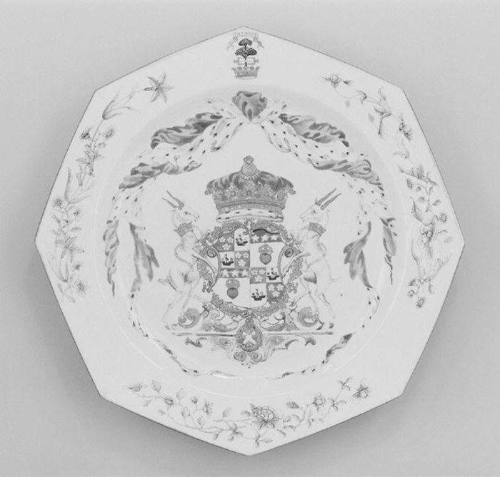 Dish (part of a service)
