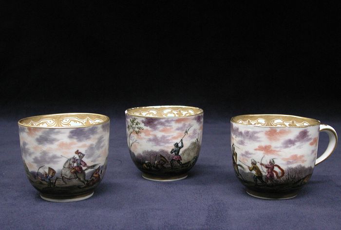 Cup (part of a service)
