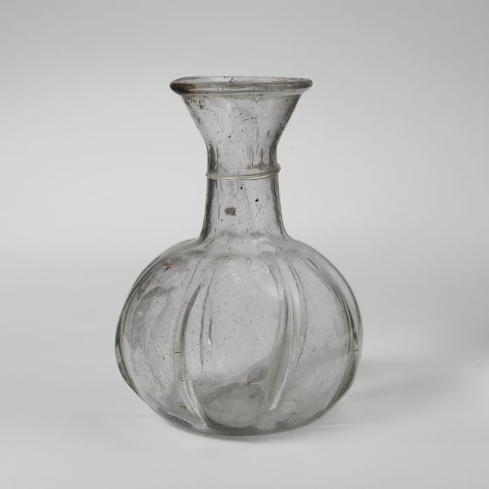 Glass flask