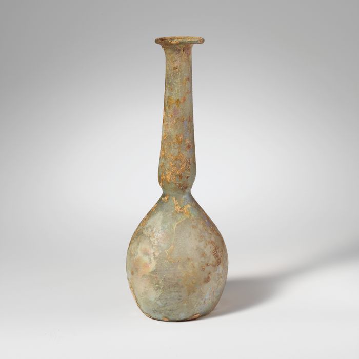 Glass perfume bottle