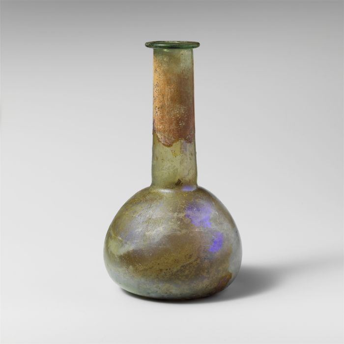 Glass perfume bottle