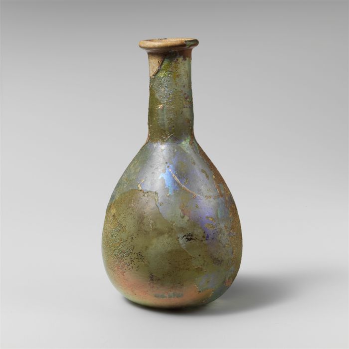 Glass perfume bottle