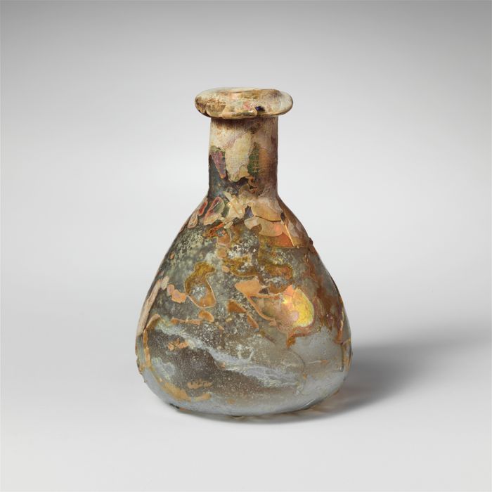 Glass perfume bottle