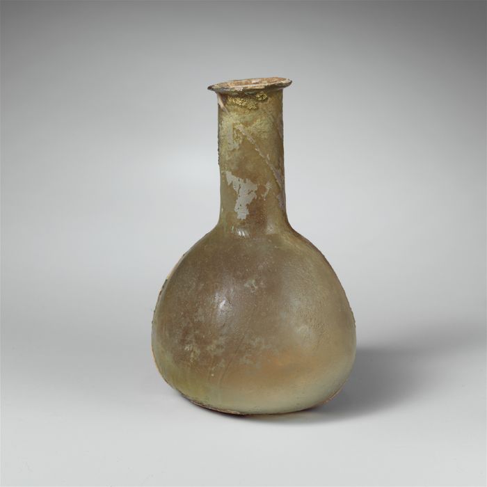 Glass perfume bottle
