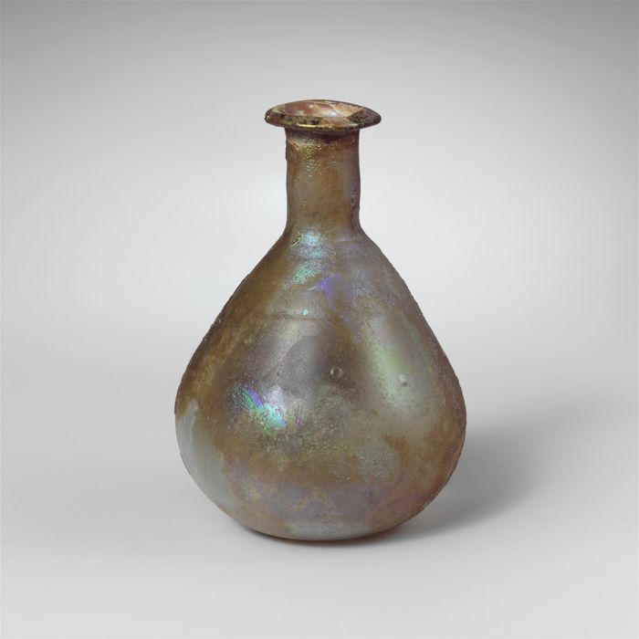 Glass perfume bottle