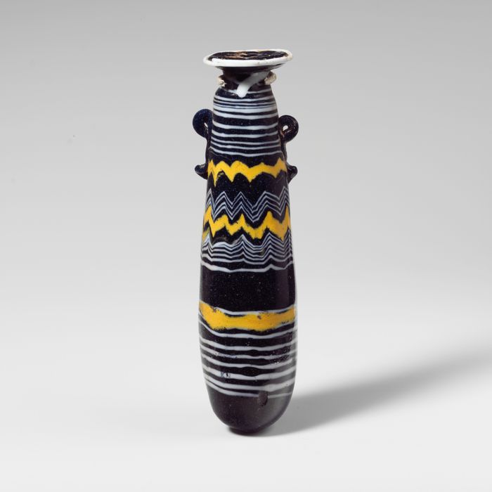 Glass alabastron (perfume bottle)