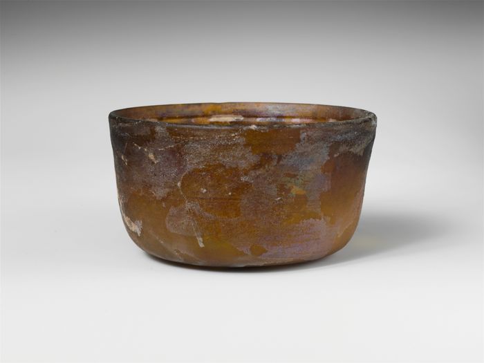 Glass bowl