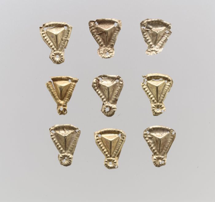Bead ornaments, triangular, 57