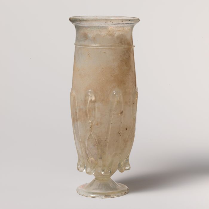 Glass beaker