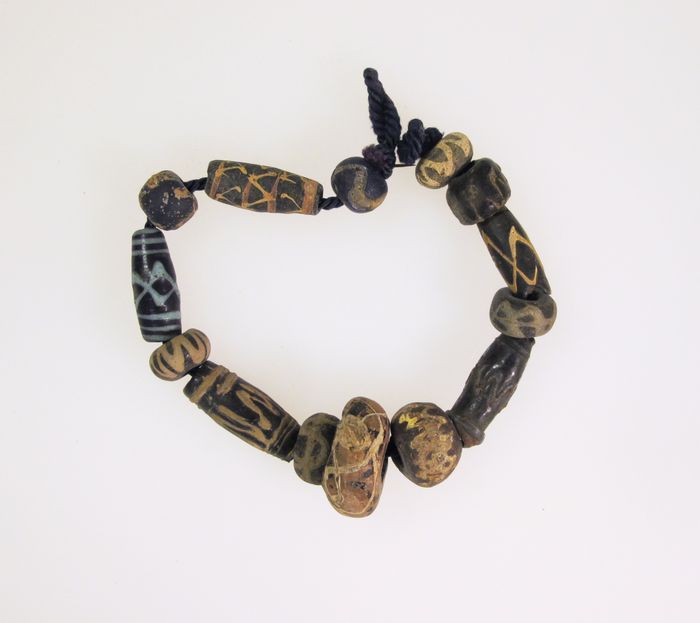 Beads, 14