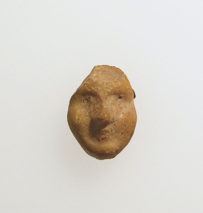 Glass head pendant