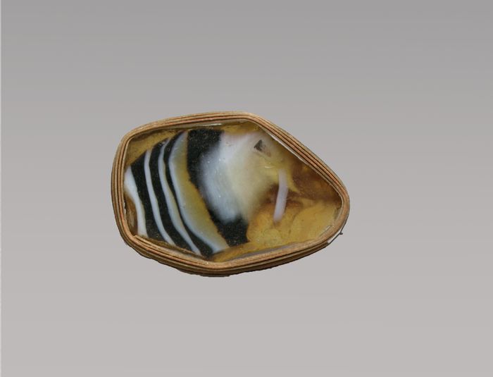 Glass mosaic ribbed bowl fragment