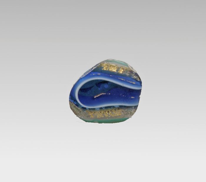 Glass gold-band mosaic fragment