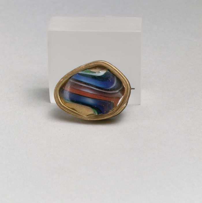 Glass mosaic fragment