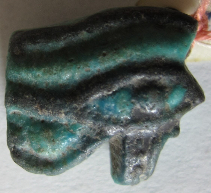 simple single-sided udjat amulet