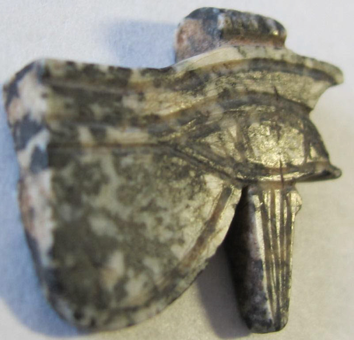 simple single-sided udjat amulet