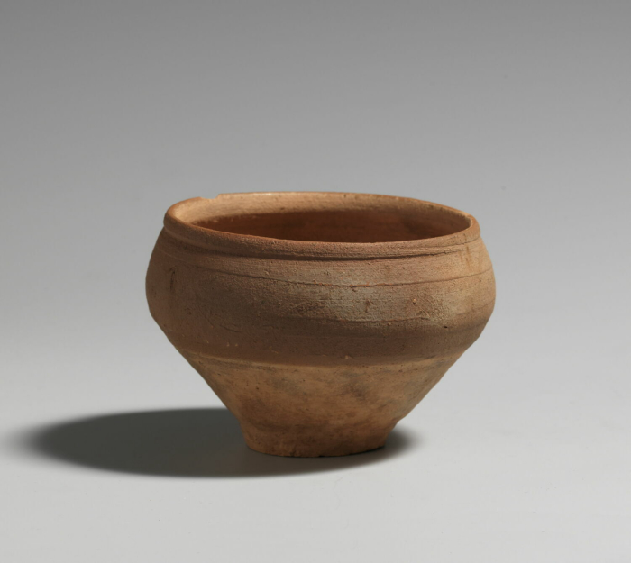 low footed bowl