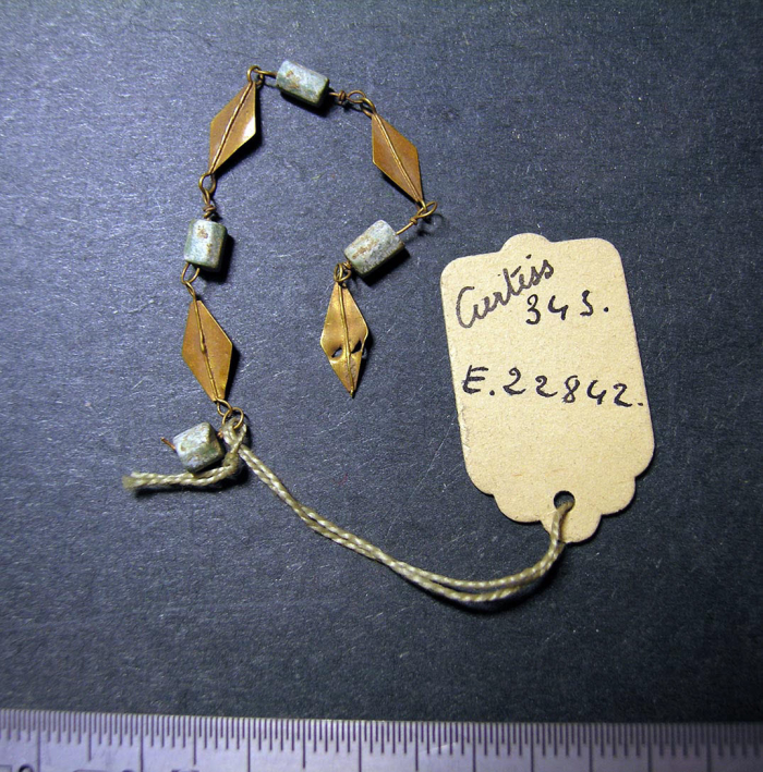 necklace; prismatic pearl