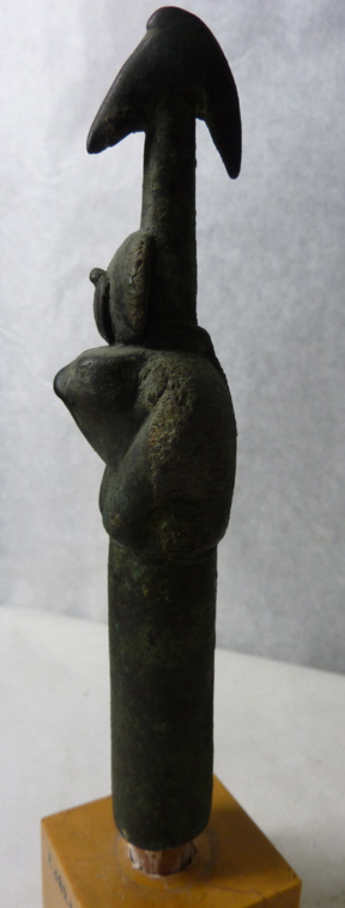 figurine ; enseigne divine