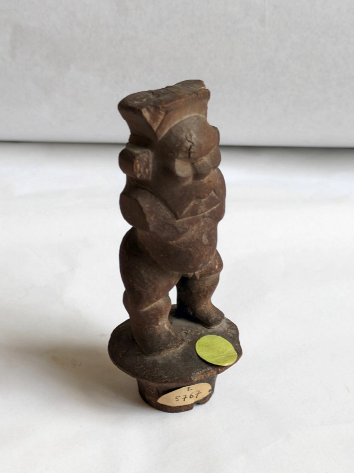 figurine; divine sign