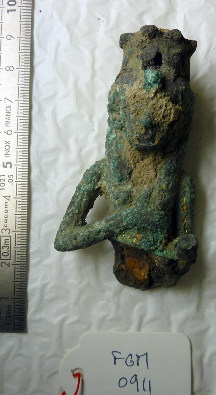 figurine of breastfeeding Isis