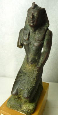 Thumbnail image for donor figurine