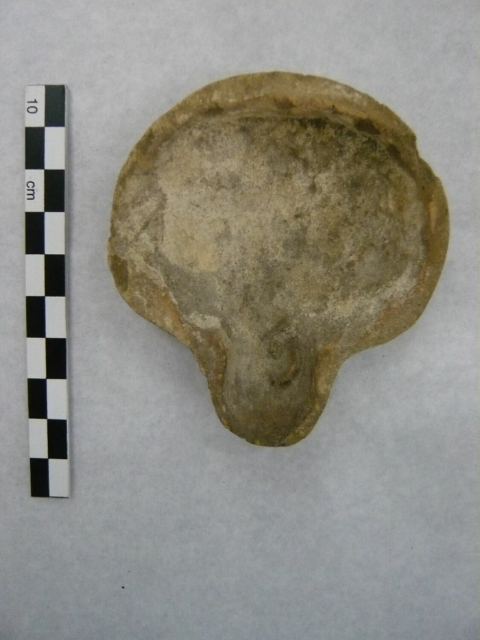 ovoid lamp with pinched beak