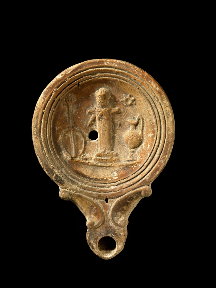 lamp with rounded beak and double scrolls