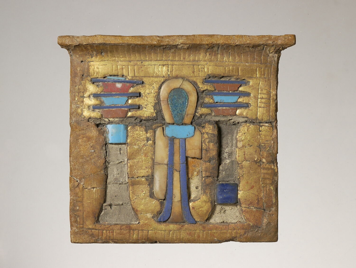 pectoral in naos