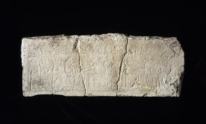 relief mural ; linteau