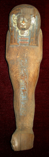 stèle en façade de naos ; stèle de type Kôm Abou Billou
