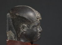 Thumbnail image for statue