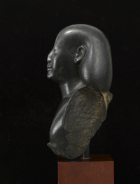 Thumbnail image for statue; statue of a naephorus