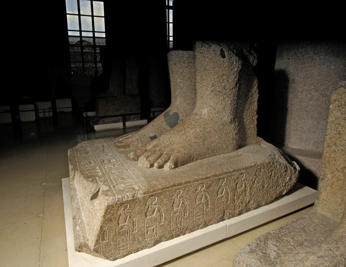 colossal statue