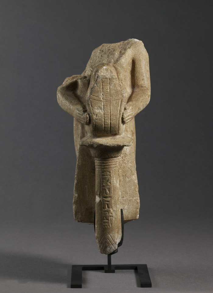 theophoric statue