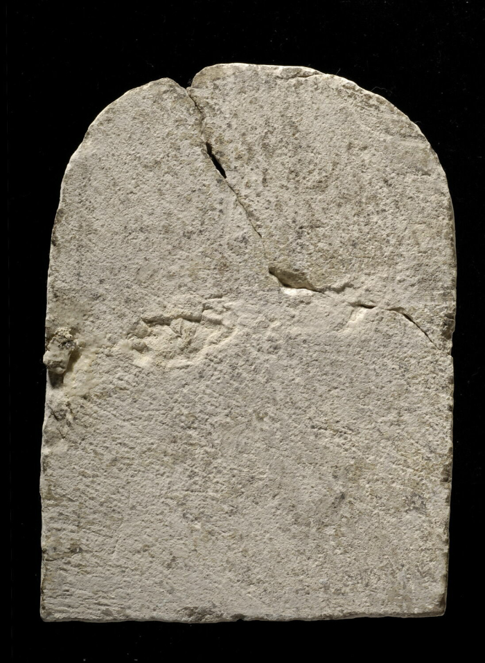 arched stele