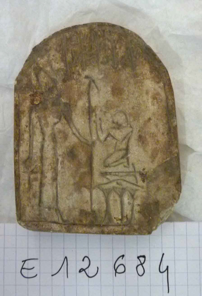 arched stele; stele with one register